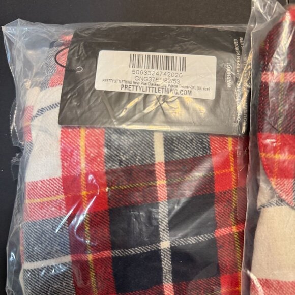 Pretty Little Thing Navy Plus Checked Short Sleeve Top & Long Pyjama Set - Picture 2 of 7